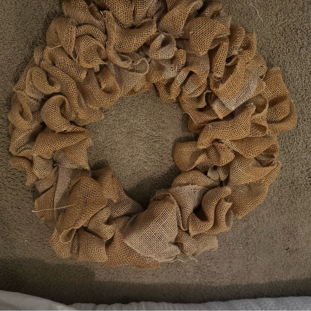 BERLAP WREATH